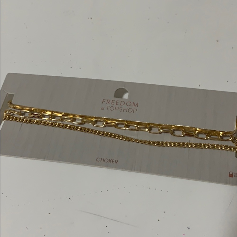 Gold chain choker